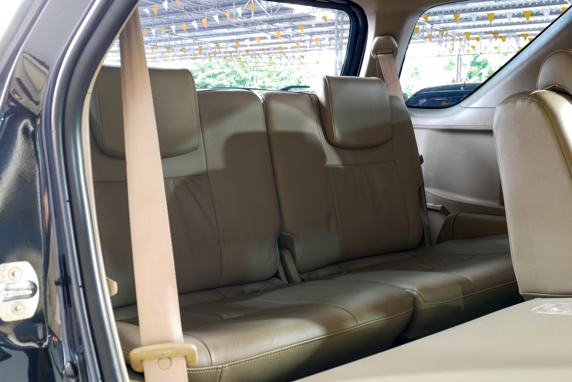 TOYOTA FORTUNER CHAMP 2.5 V AT 2014 สีดำ (รูปที่ 11)
