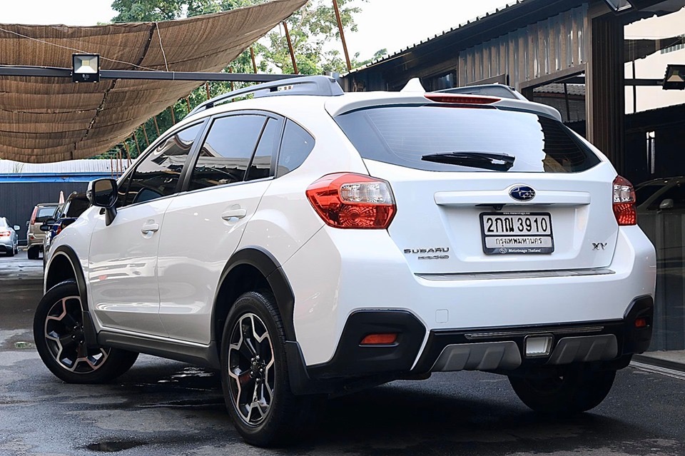 Subaru XV ปี 2013 สีขาว (รูปที่ 4)