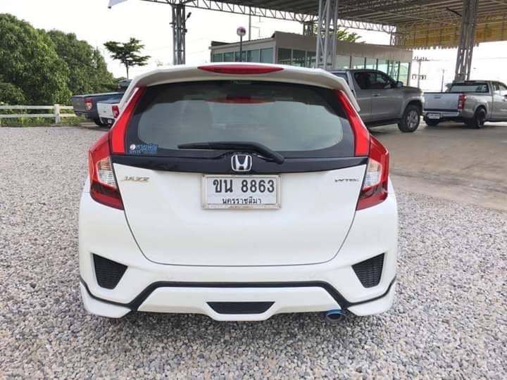 Honda Jazz GK ปี 2016 สีขาว