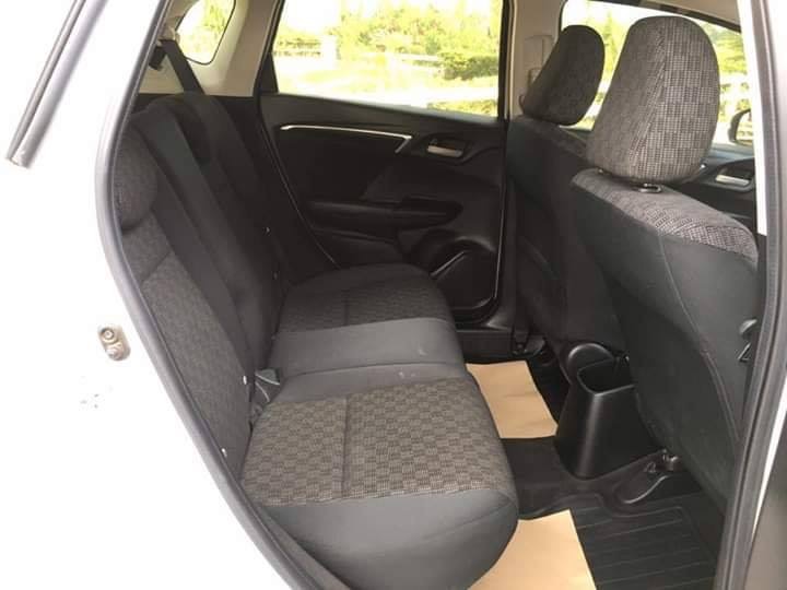 Honda Jazz GK ปี 2016 สีขาว (รูปที่ 10)