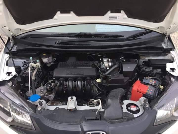 Honda Jazz GK ปี 2016 สีขาว (รูปที่ 14)