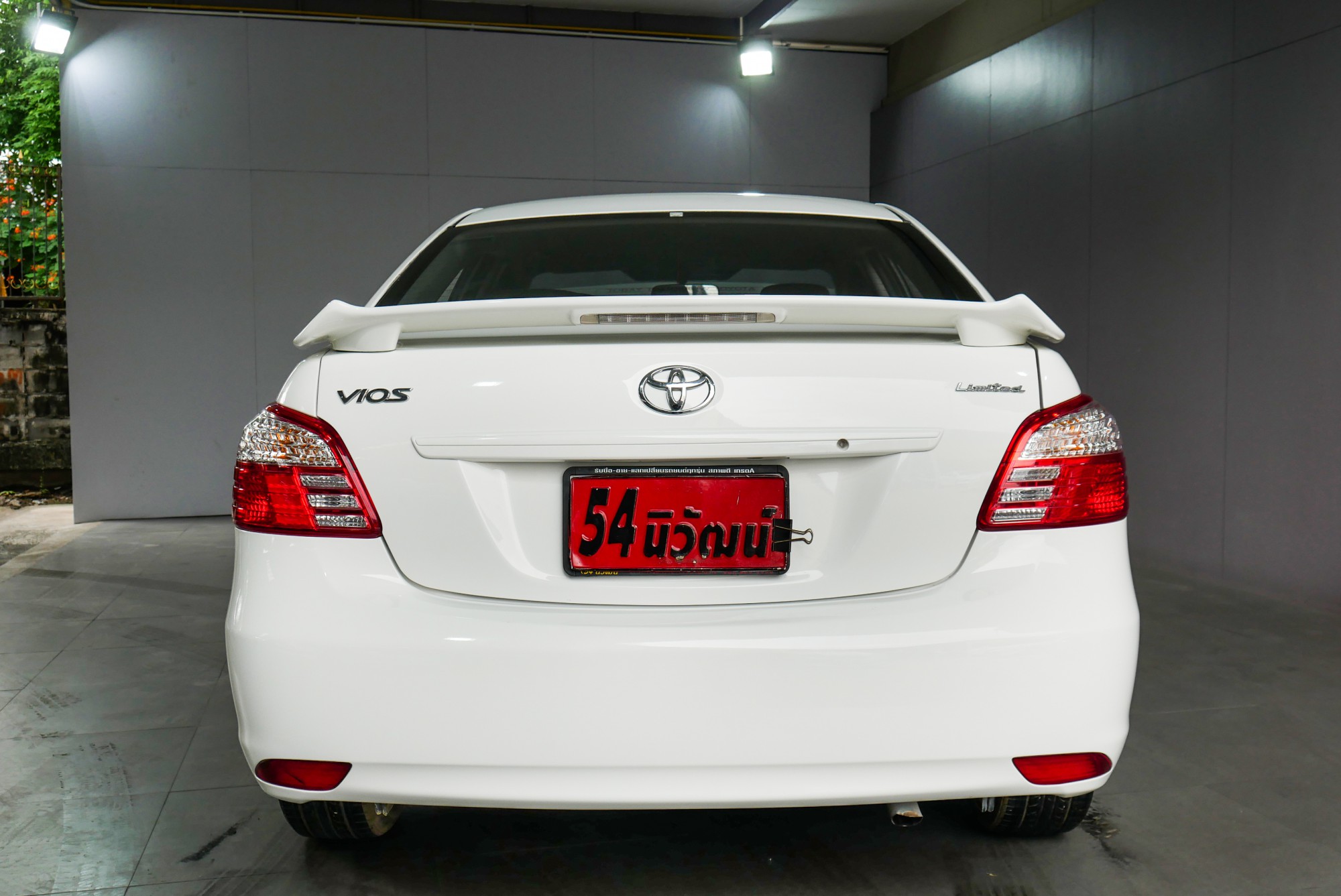 TOYOTA VIOS 1.5 J MINOR CHANGE AT 2011 สีขาว