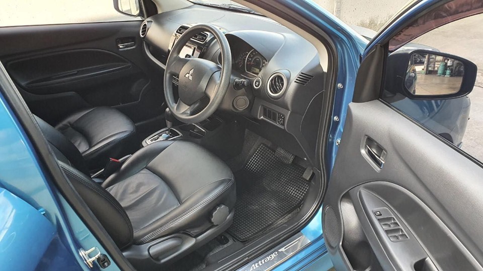 Mitsubishi Attrage ปี 2013 สีฟ้า (รูปที่ 11)