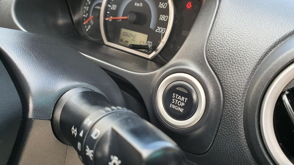 Mitsubishi Attrage ปี 2013 สีฟ้า (รูปที่ 10)