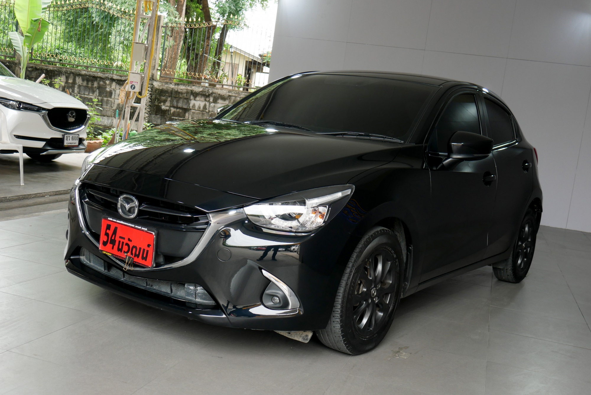 MAZDA 2 1.3 SKYACTIV SPORT HIGHT CONNECT AT Hatchback (5 ประตู) ปี 2018 สีดำ (รูปที่ 3)