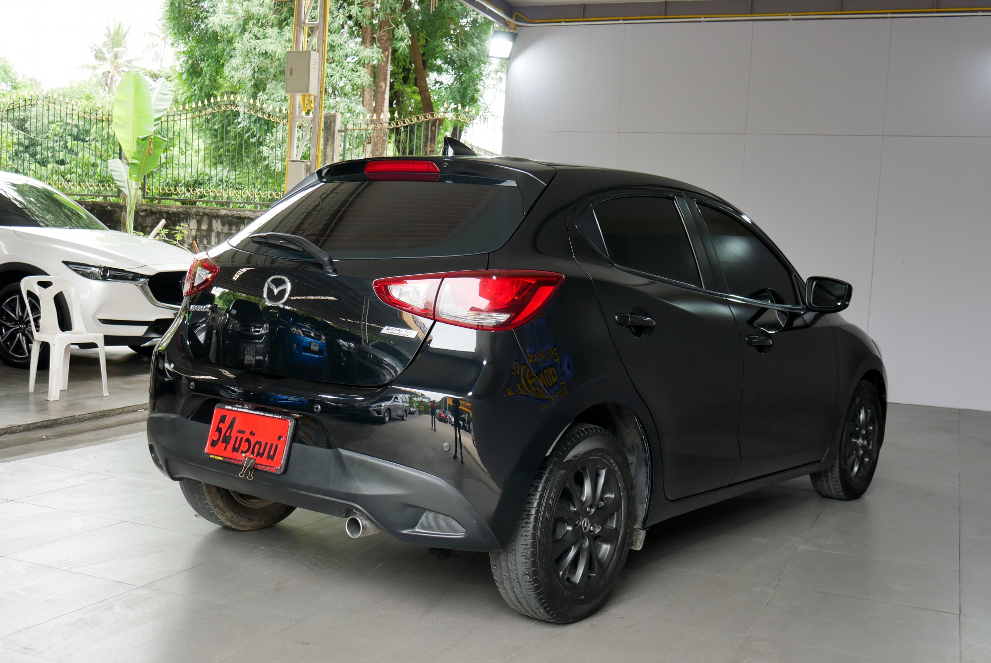 MAZDA 2 1.3 SKYACTIV SPORT HIGHT CONNECT AT Hatchback (5 ประตู) ปี 2018 สีดำ (รูปที่ 19)