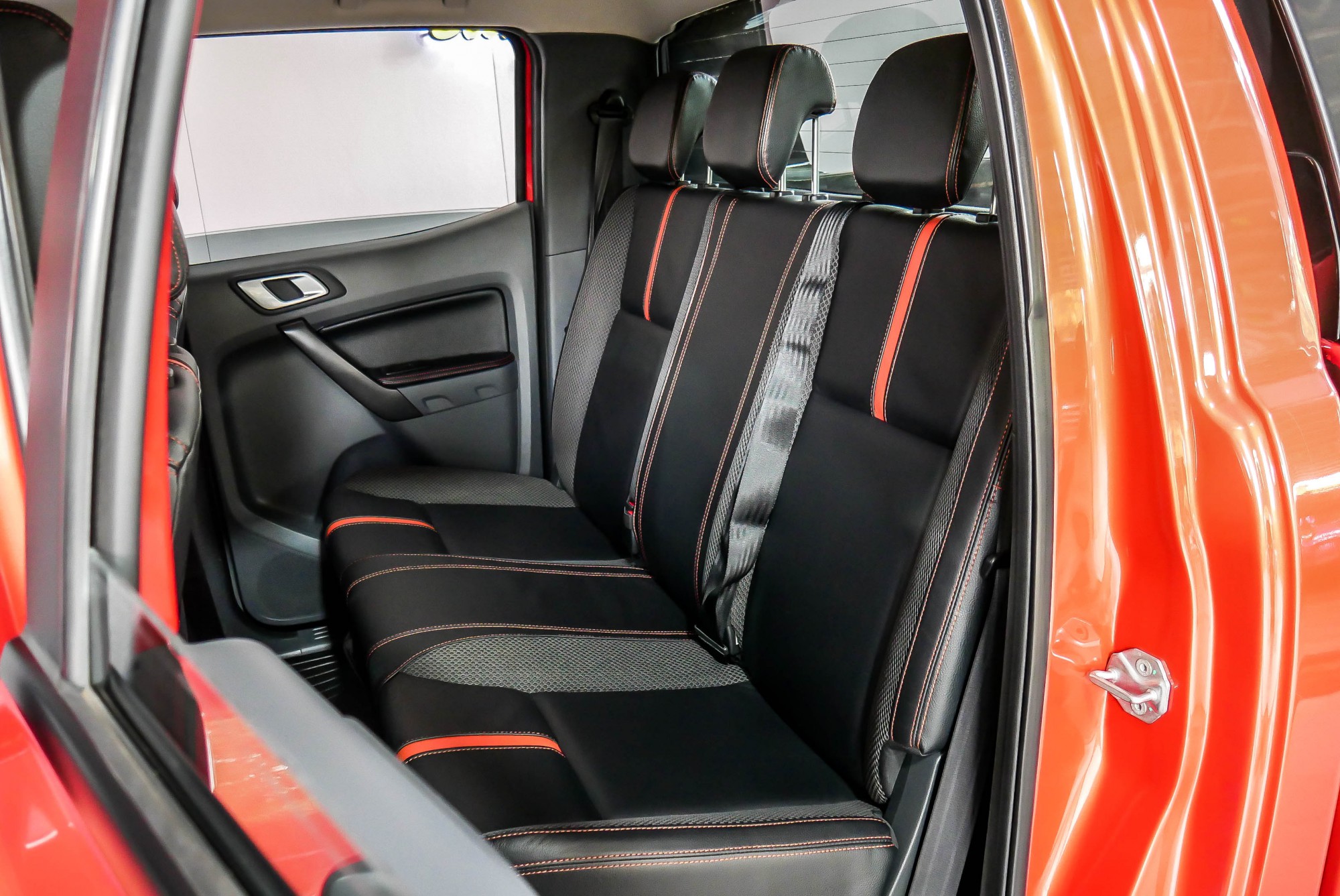 FORD RANGER DOUBLECAB 3.2 WILDTACK 4WD. AT ปี 2013 สีส้ม (รูปที่ 13)