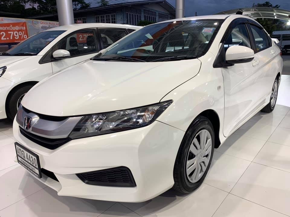 Honda City ปี 2015 สีขาว (รูปที่ 2)