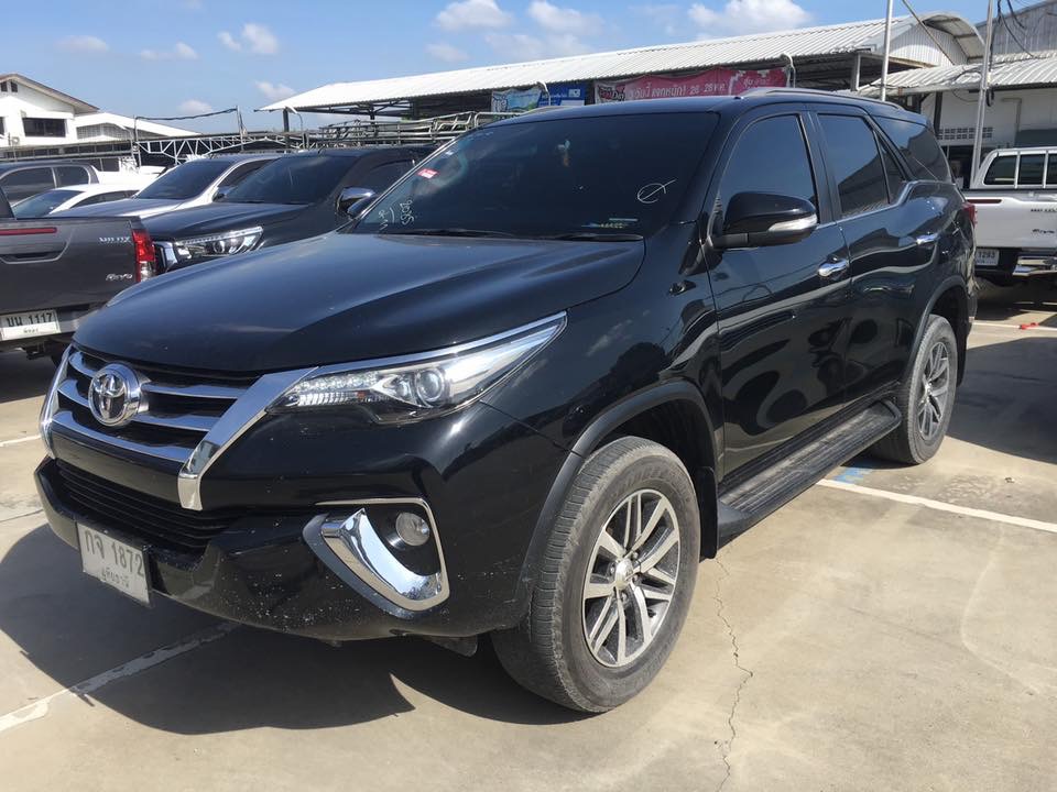 Toyota Fortuner GEN 2 ปี 2016 สีดำ