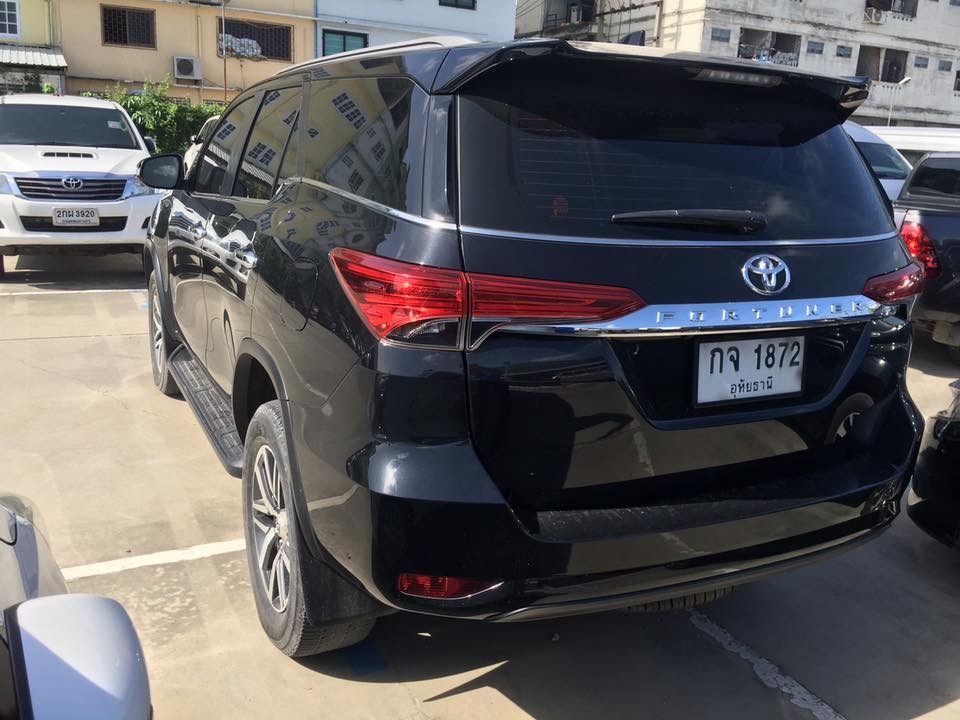 Toyota Fortuner GEN 2 ปี 2016 สีดำ