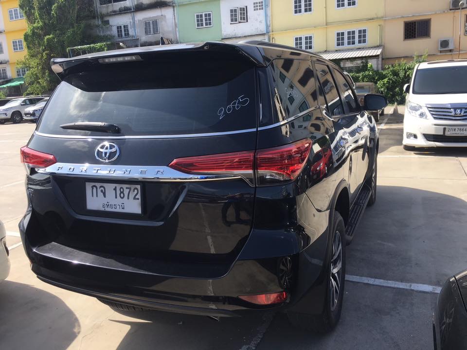 Toyota Fortuner GEN 2 ปี 2016 สีดำ (รูปที่ 6)