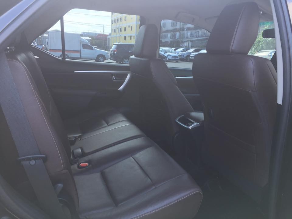 Toyota Fortuner GEN 2 ปี 2016 สีดำ (รูปที่ 11)
