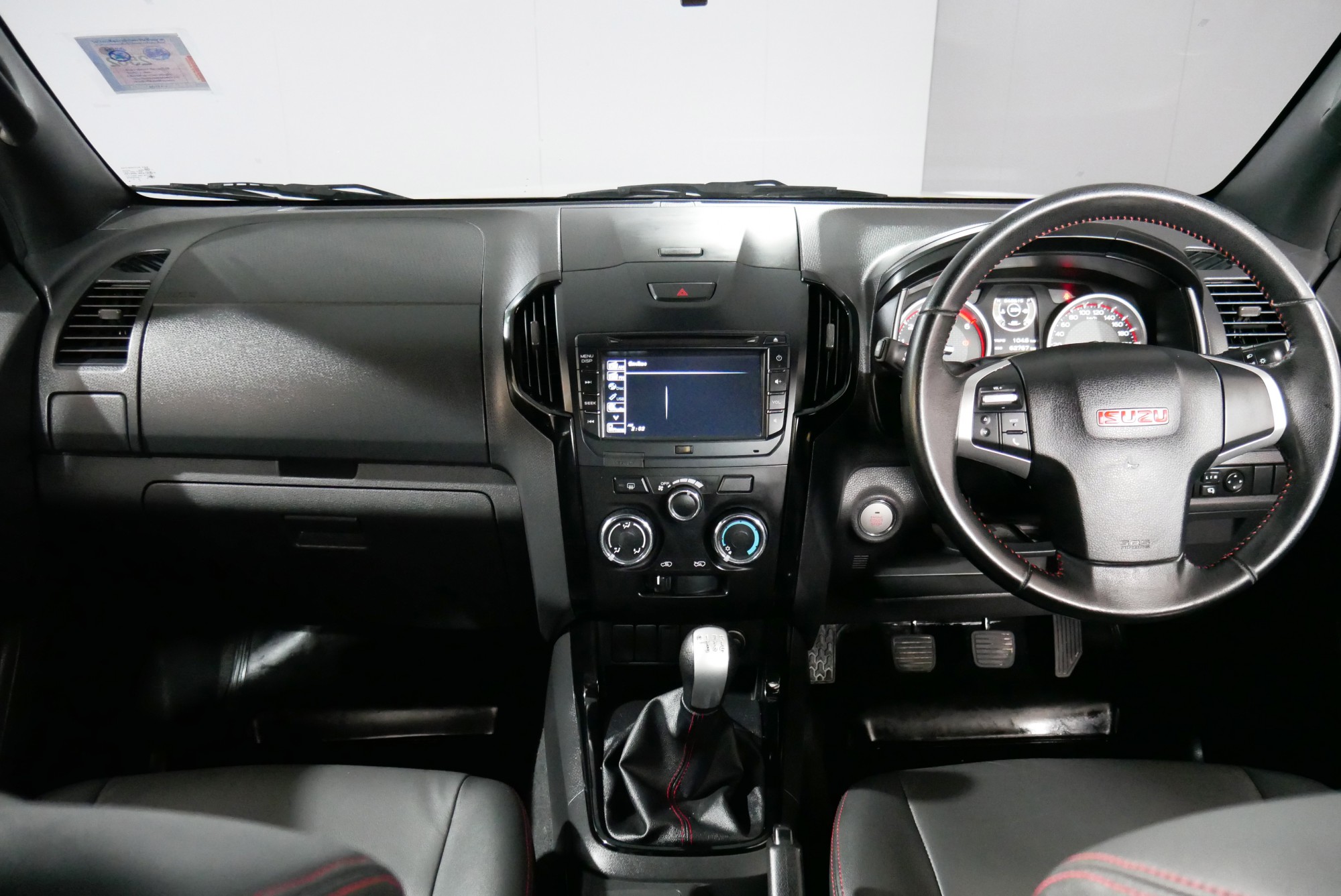 ISUZU D-MAX SPACECAB 1.9 HI-LANDER X-SERIES MT ปี 2016 สีขาว (รูปที่ 9)