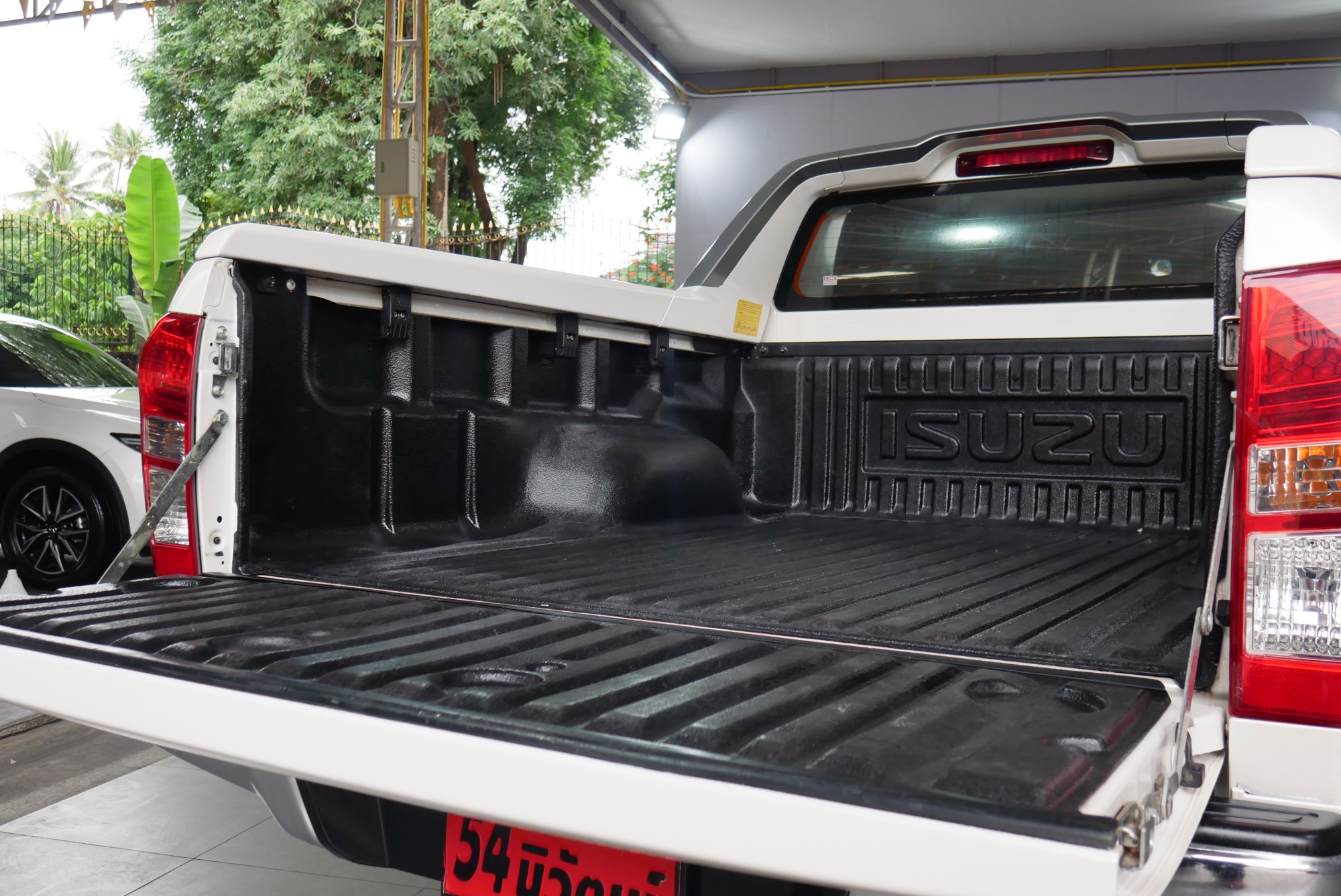 ISUZU D-MAX SPACECAB 1.9 HI-LANDER X-SERIES MT ปี 2016 สีขาว (รูปที่ 18)