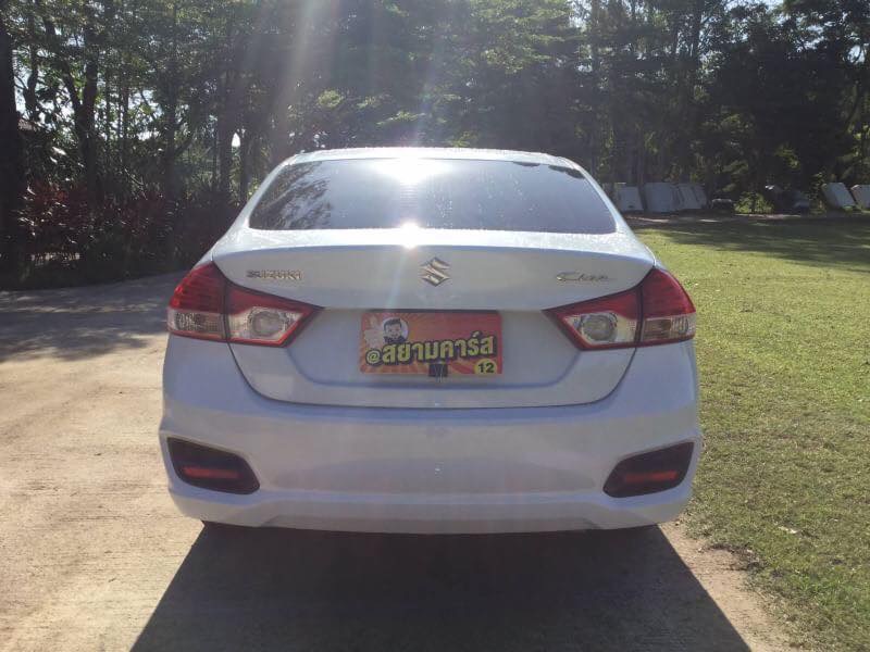 Suzuki Ciaz ปี 2015 สีขาว (รูปที่ 4)