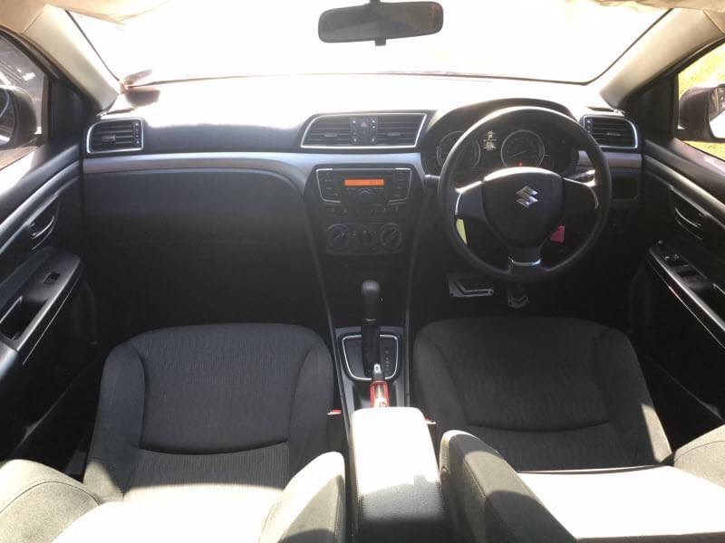 Suzuki Ciaz ปี 2015 สีขาว (รูปที่ 10)