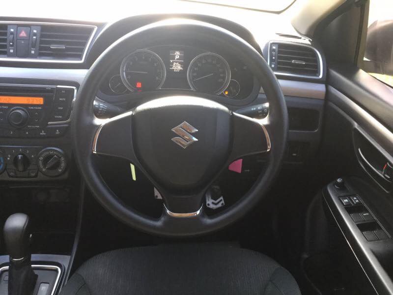 Suzuki Ciaz ปี 2015 สีขาว (รูปที่ 14)