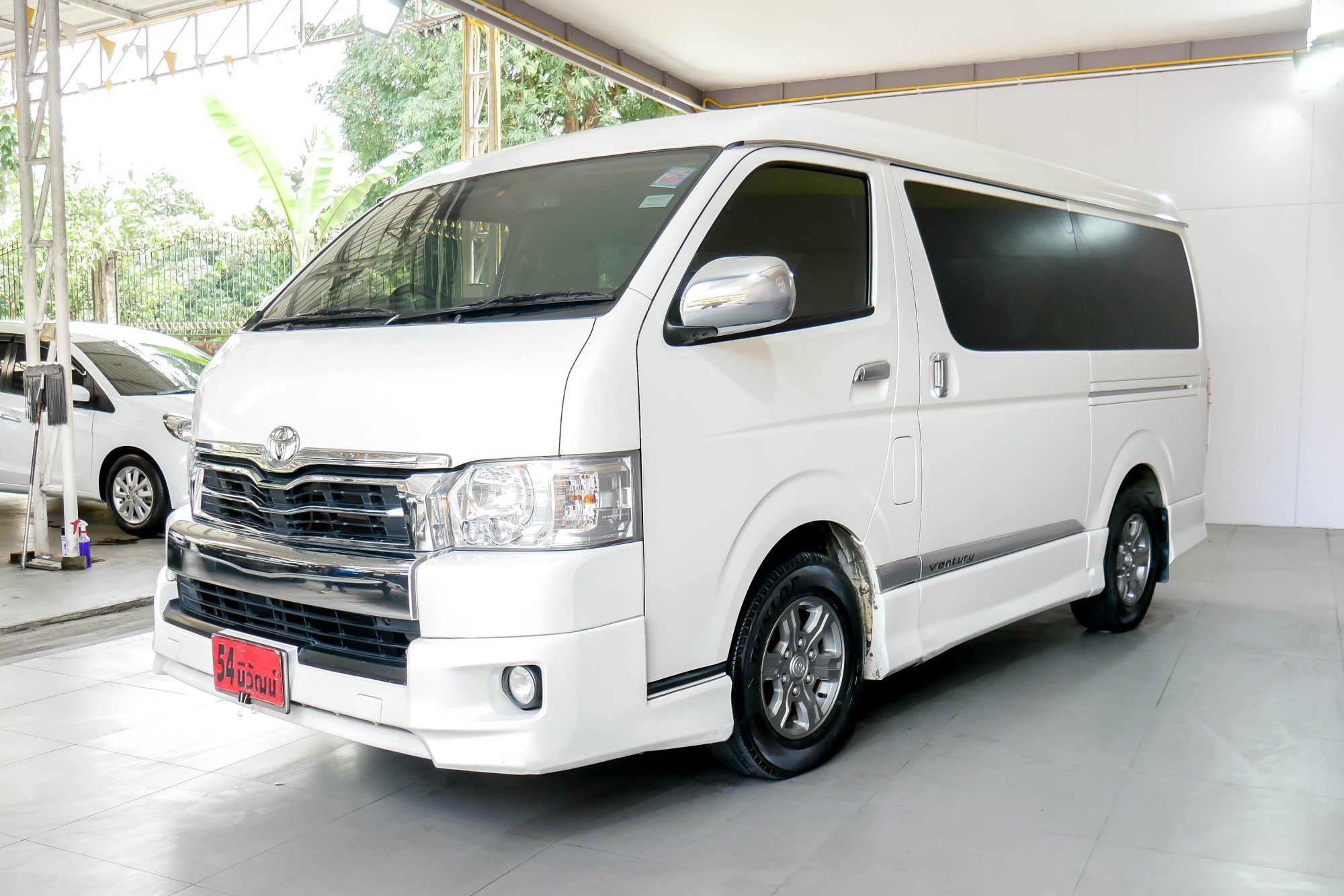 TOYOTA VENTURY 3.0 V AT ปี 2016 สีขาว (รูปที่ 3)