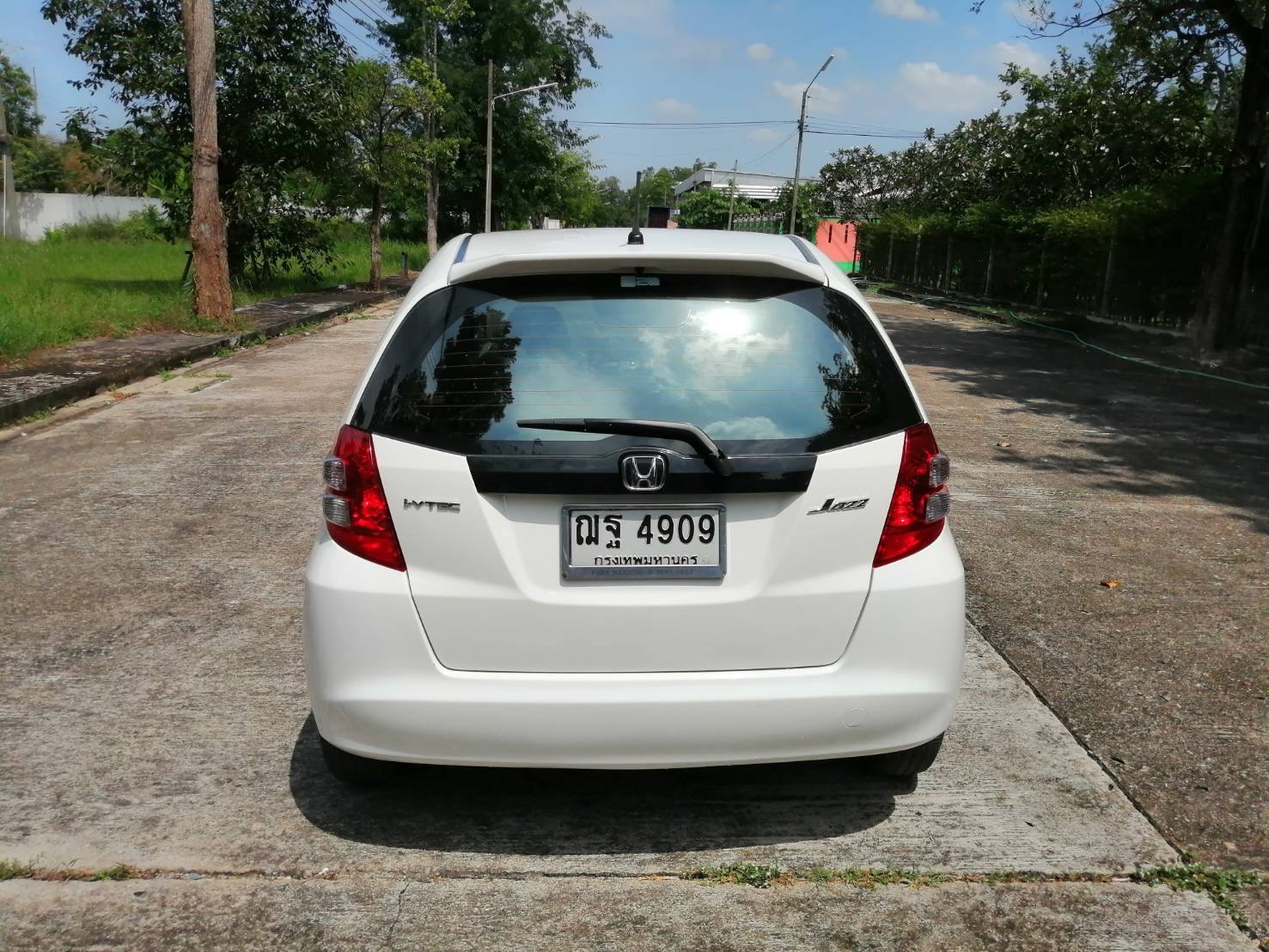 Honda Jazz GE ปี 2008 สีขาว (รูปที่ 3)