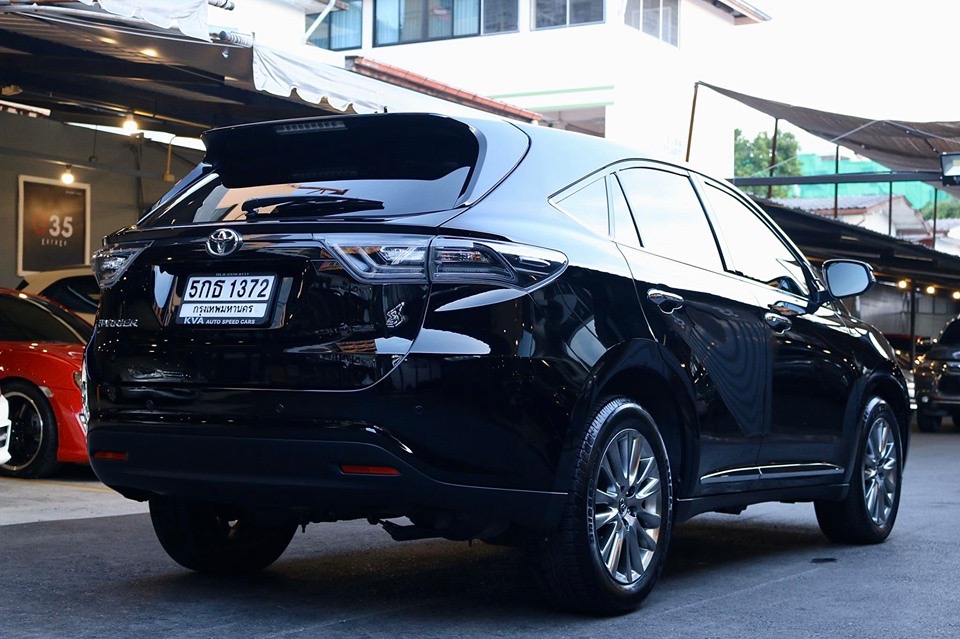 Toyota Harrier ปี 2015 สีดำ (รูปที่ 5)
