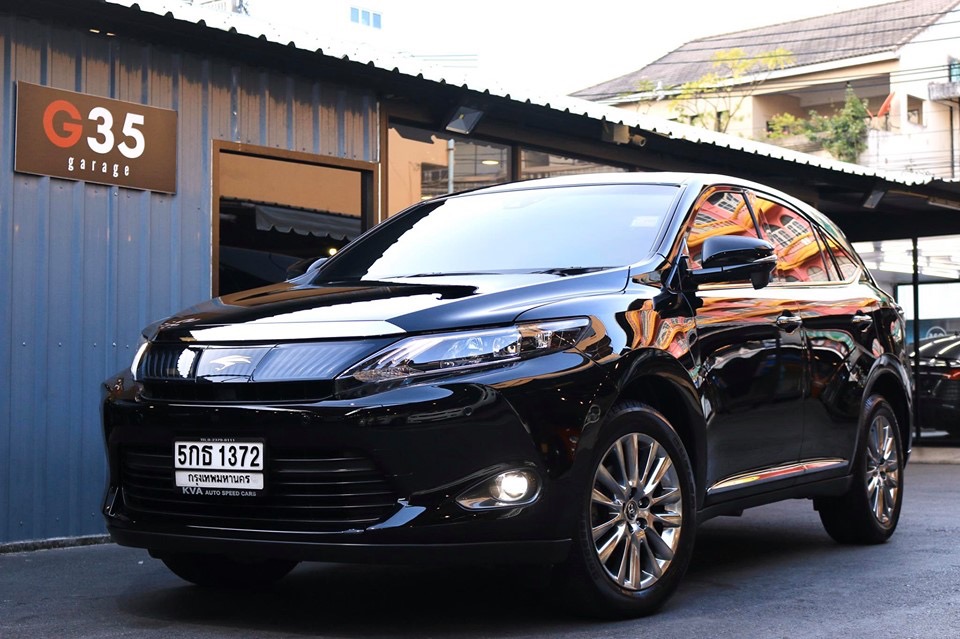 Toyota Harrier ปี 2015 สีดำ