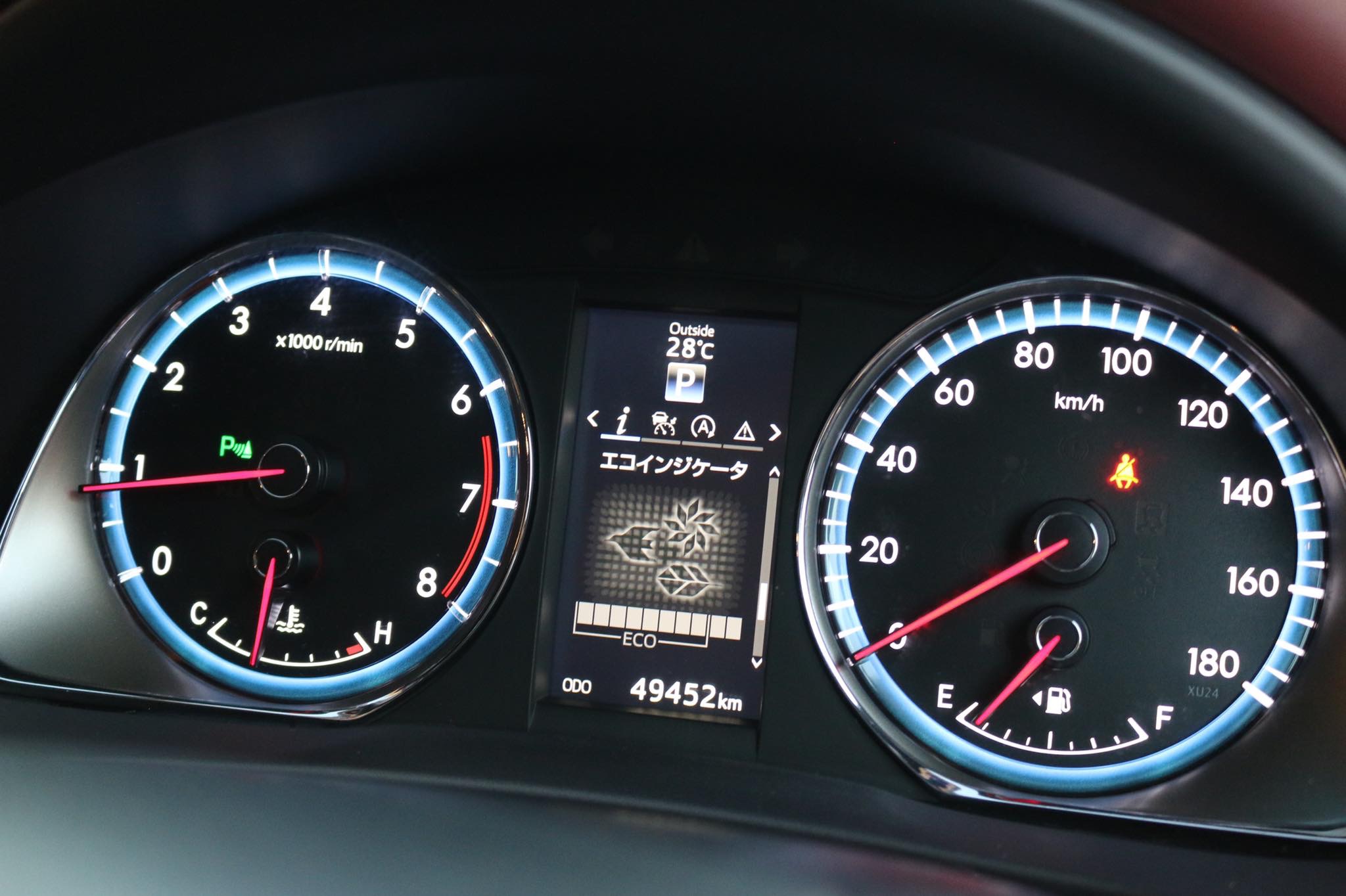 Toyota Harrier ปี 2015 สีดำ (รูปที่ 38)