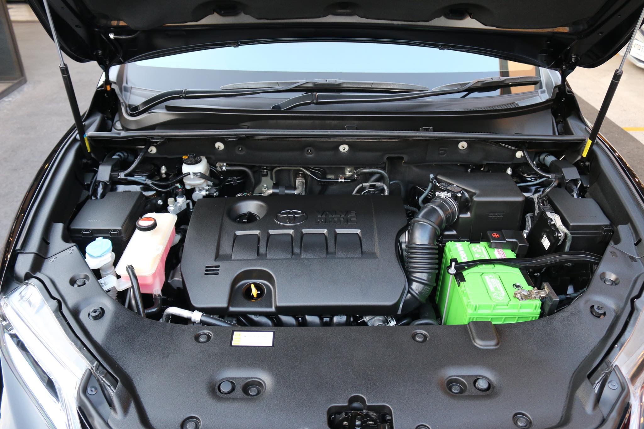 Toyota Harrier ปี 2015 สีดำ (รูปที่ 37)