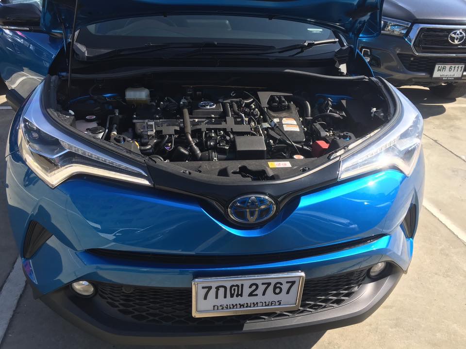 Toyota C-HR ปี 2018 สีน้ำเงิน (รูปที่ 14)