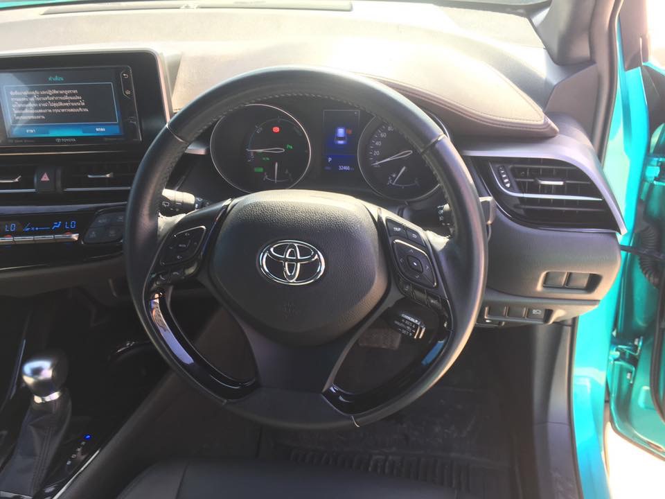 Toyota C-HR ปี 2018 สีเขียว (รูปที่ 11)