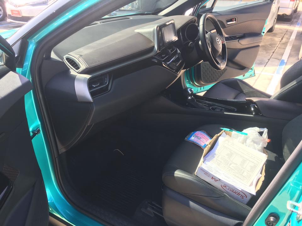 Toyota C-HR ปี 2018 สีเขียว (รูปที่ 15)