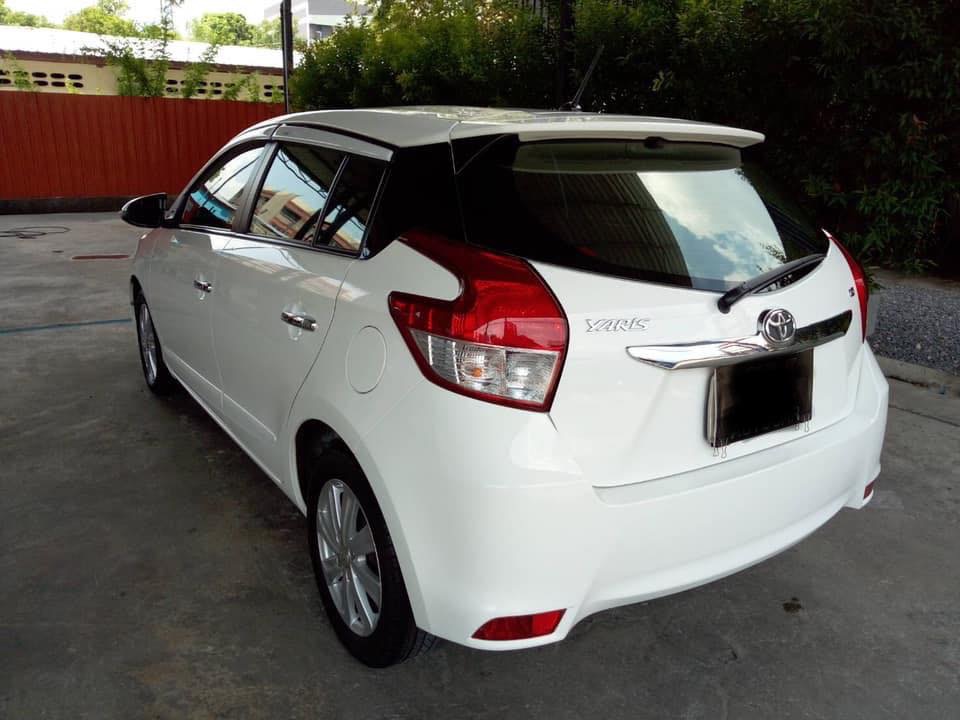 Toyota Yaris ปี 2014 สีขาว (รูปที่ 5)