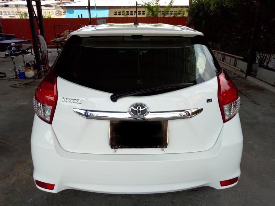 Toyota Yaris ปี 2014 สีขาว (รูปที่ 4)