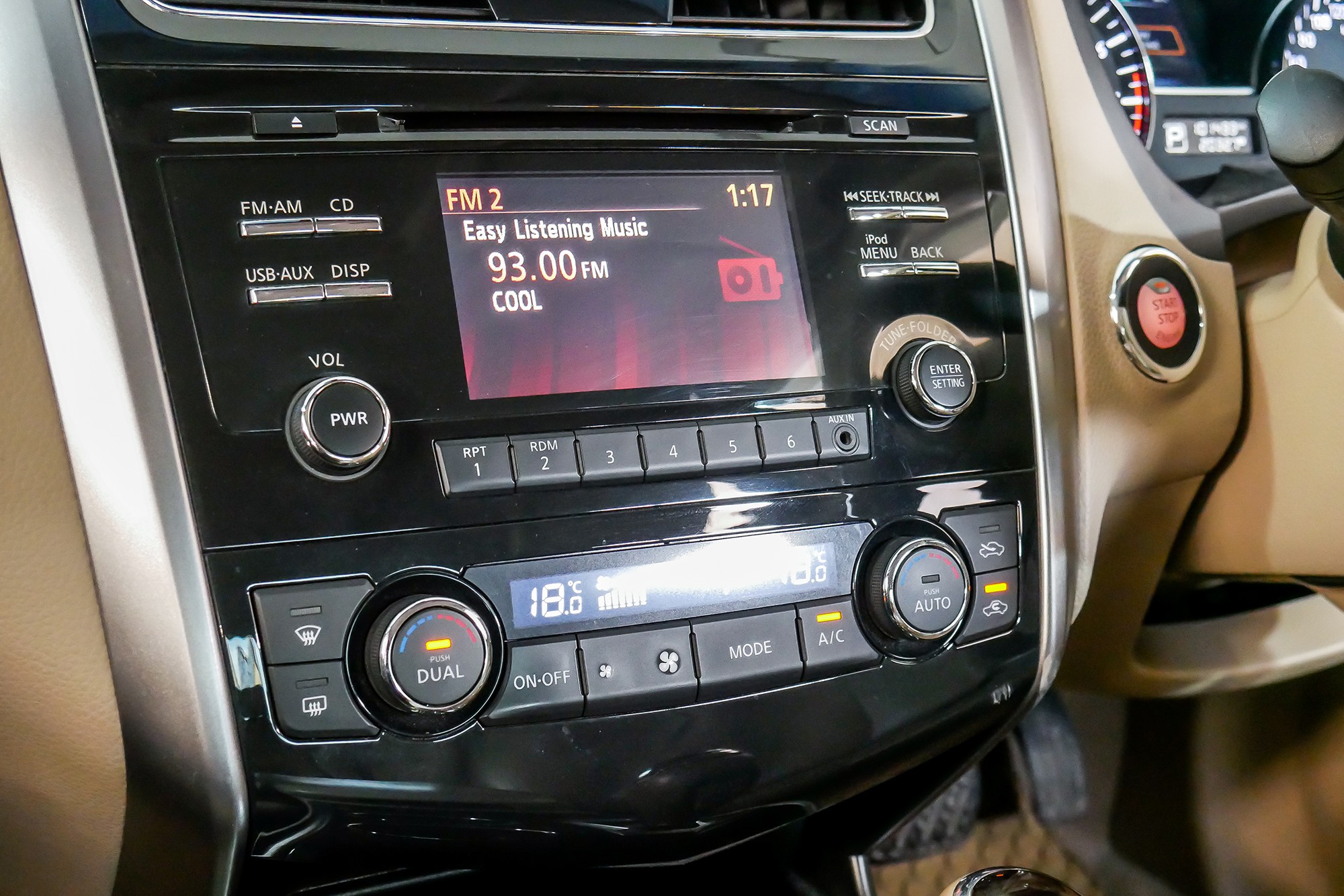 NISSAN TEANA 2.0 XL AT ปี 2015 สีขาว (รูปที่ 7)