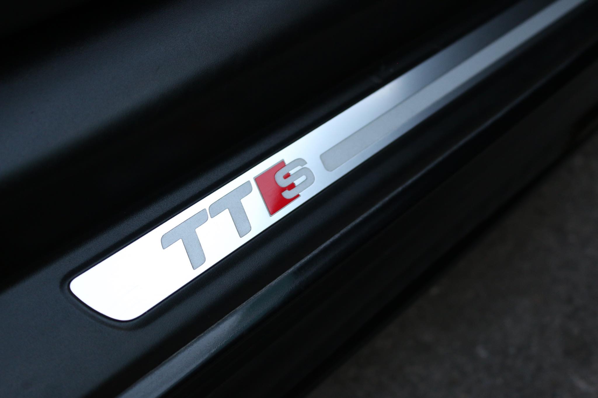 Audi TT Mk2 8J TTS ปี 2010 สีดำ