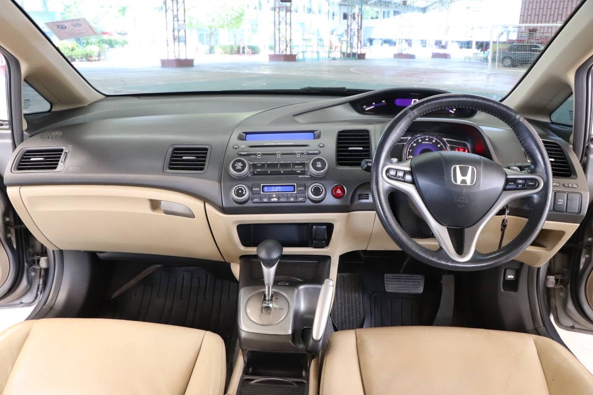 Honda Civic FD ปี 2006 สีเงิน (รูปที่ 4)