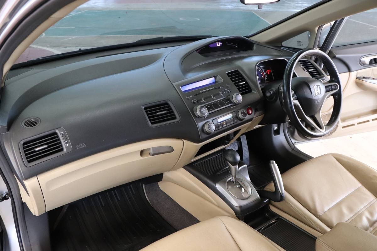 Honda Civic FD ปี 2006 สีเงิน (รูปที่ 5)