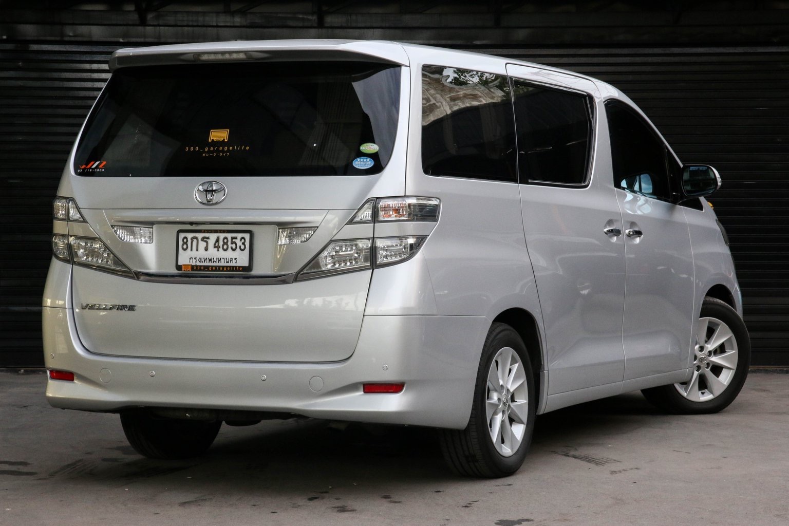Toyota Vellfire ปี 2008 สีเงิน (รูปที่ 2)