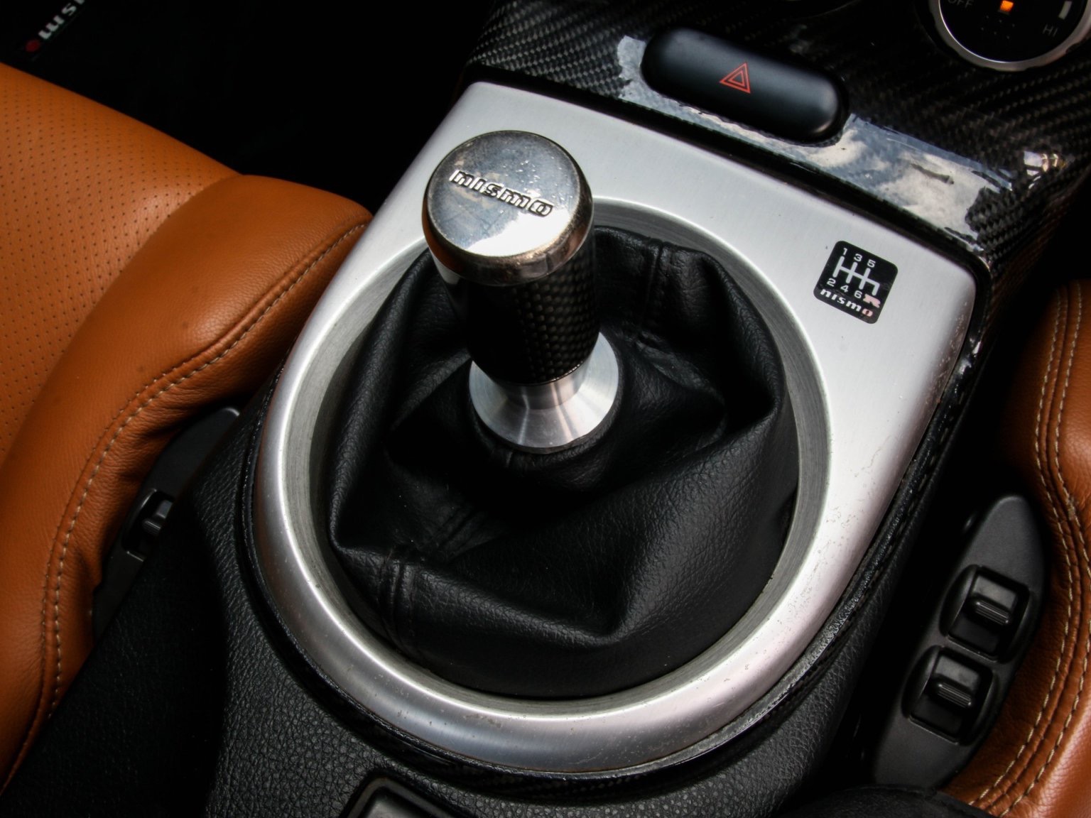 Nissan Fairlady Z 350Z ปี 2007 สีขาว (รูปที่ 9)