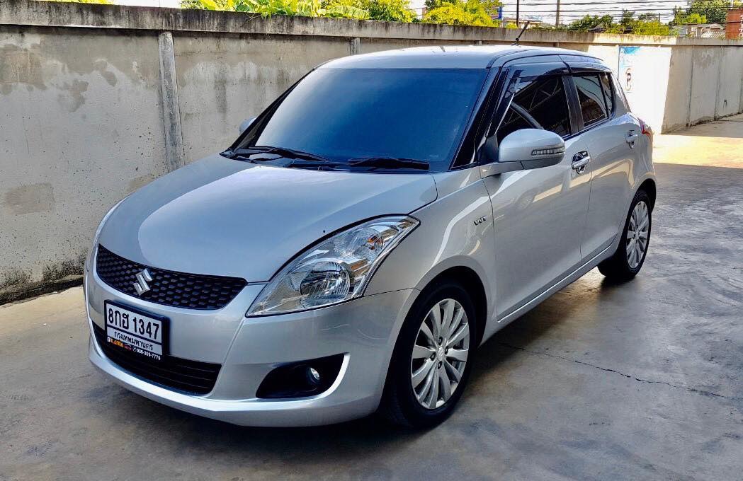Suzuki Swift ปี 2013 สีเงิน