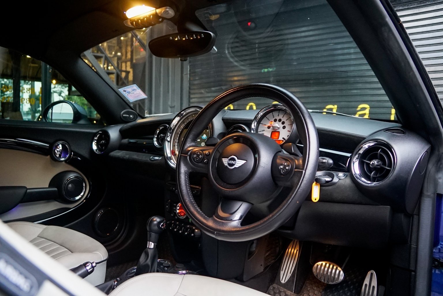 Mini Hatch (Cooper) Gen2 R58 (Coupe) ปี 2013 สีน้ำเงิน (รูปที่ 9)