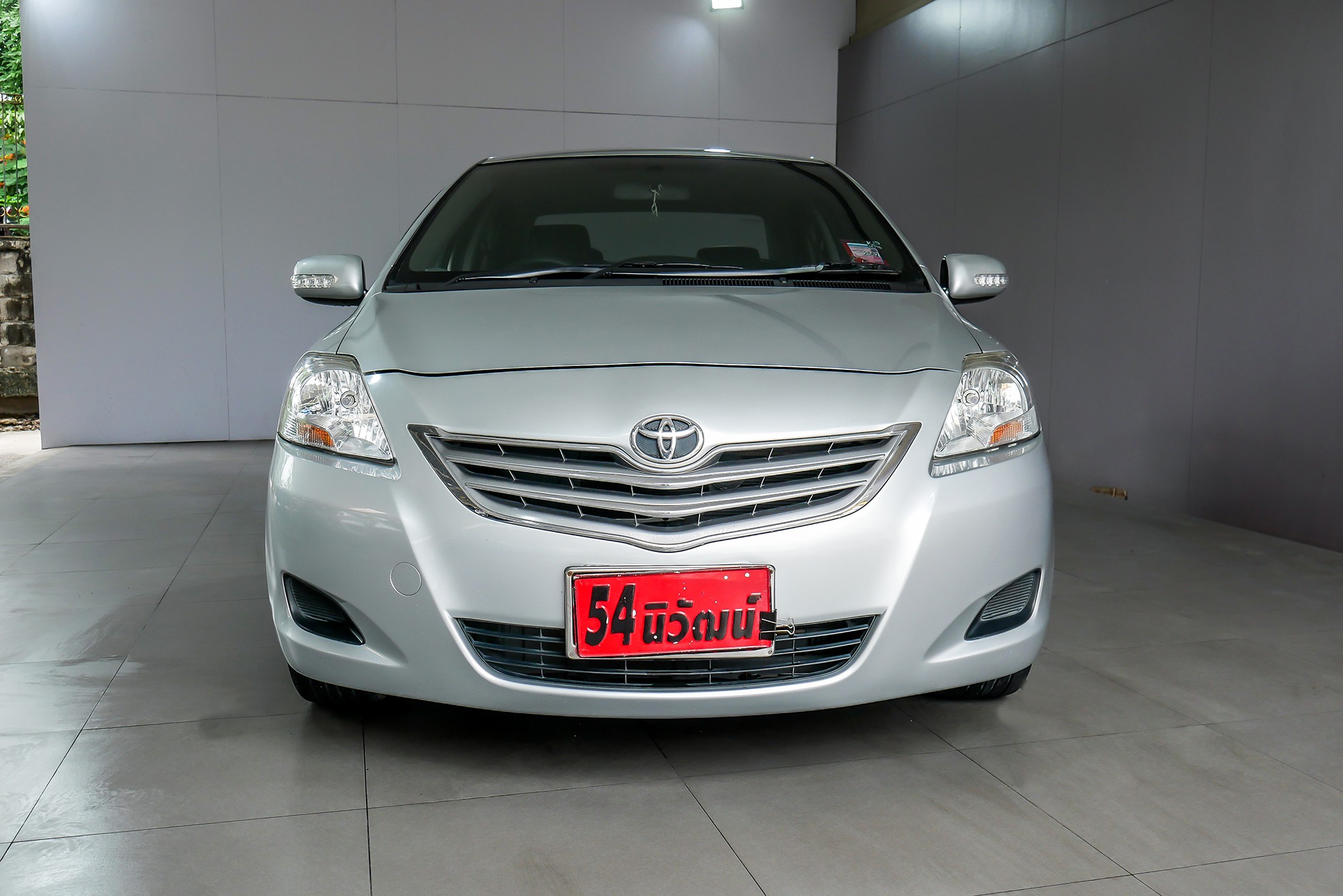 TOYOTA VIOS 1.5 J MINOR CHANGE AT 2011 สีเงิน