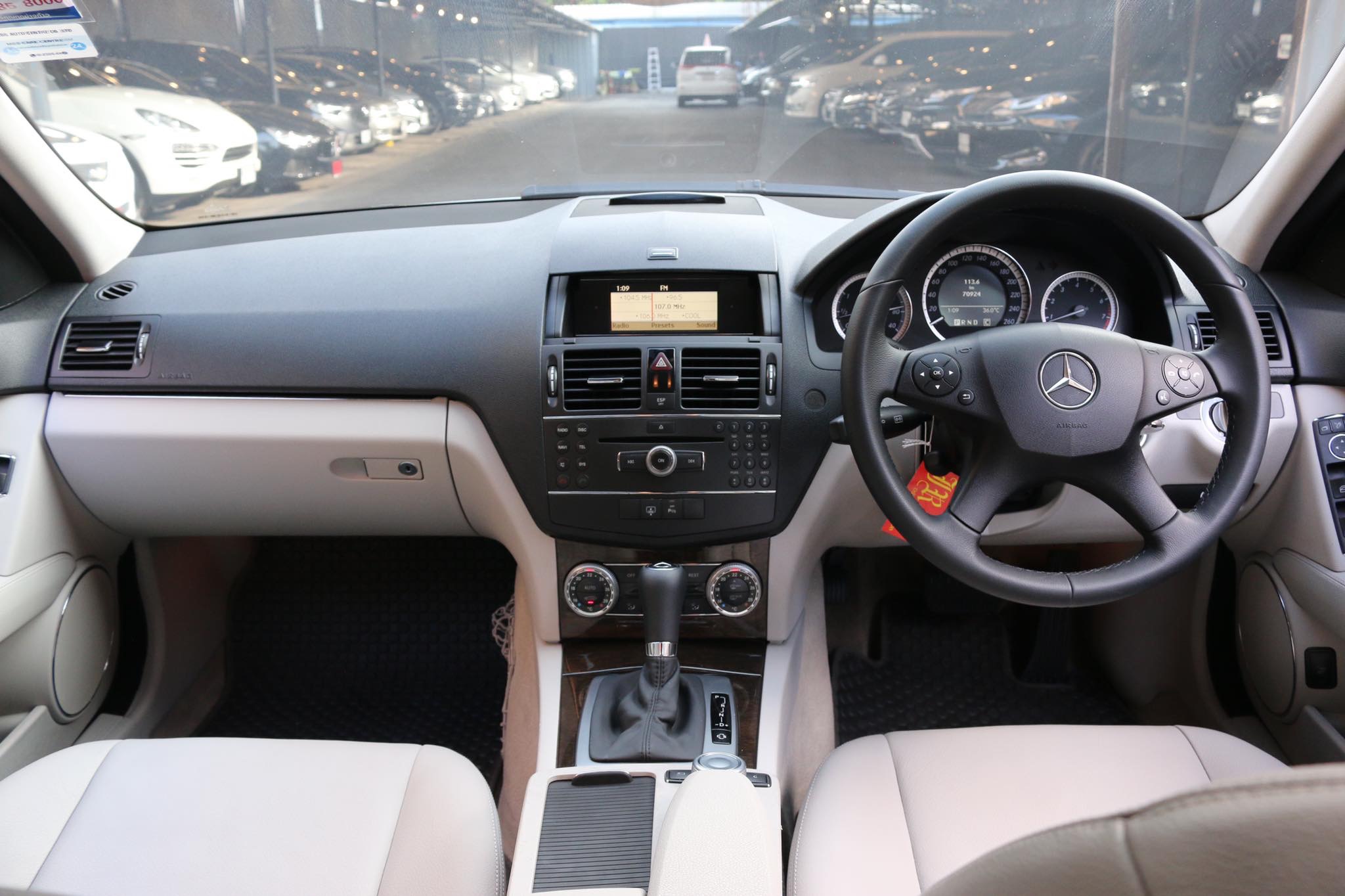 Mercedes-Benz C-Class W204 C200 ปี 2009 สีเงิน (รูปที่ 10)
