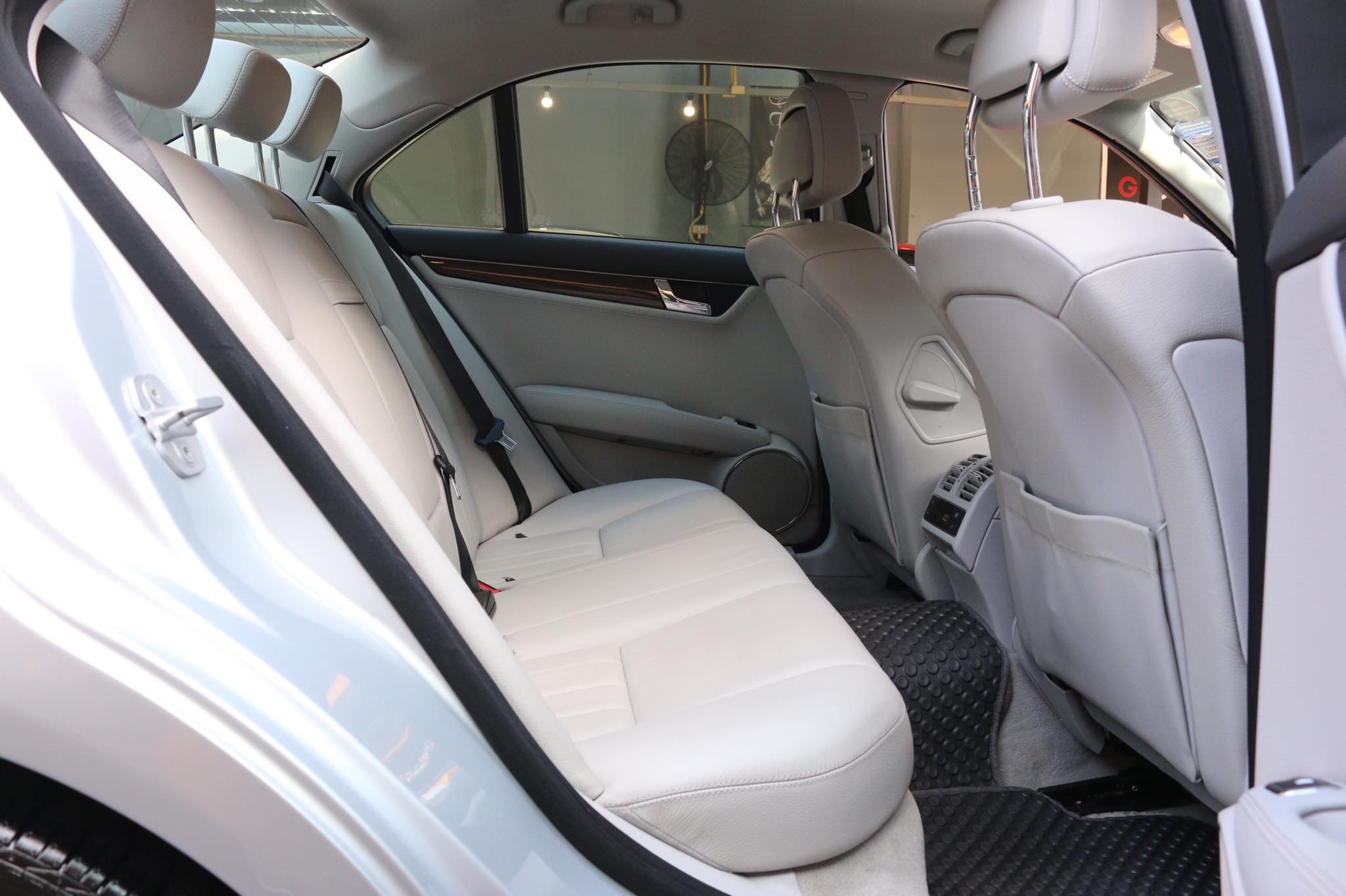 Mercedes-Benz C-Class W204 C200 ปี 2009 สีเงิน (รูปที่ 14)