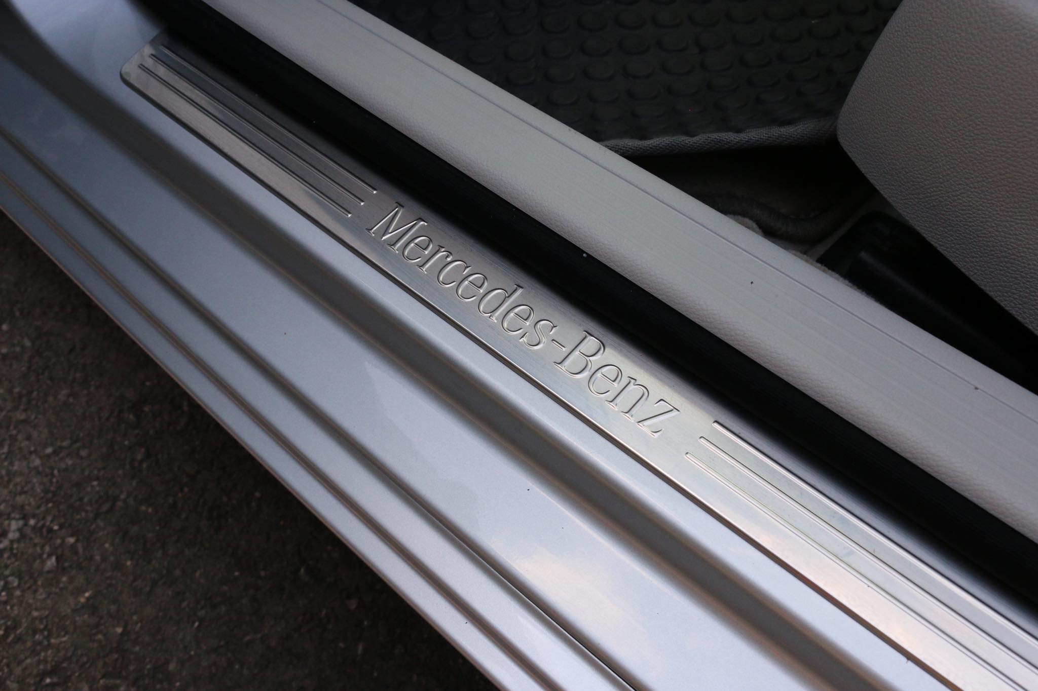 Mercedes-Benz C-Class W204 C200 ปี 2009 สีเงิน (รูปที่ 21)