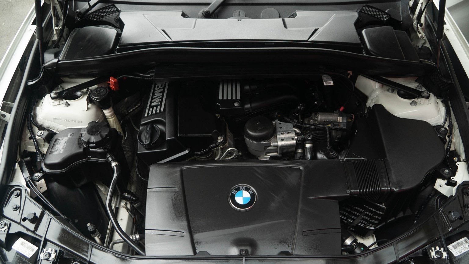 BMW X1 E84 ปี 2013 สีขาว (รูปที่ 14)