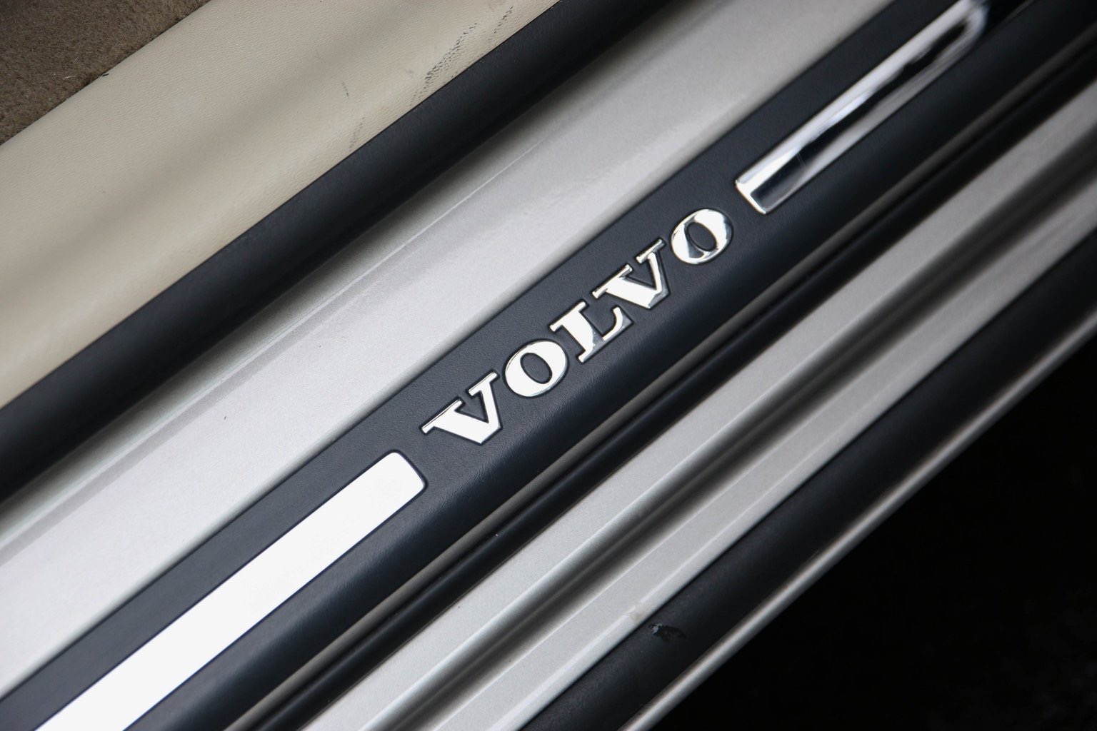 Volvo S60 ปี 2014 สีเทา (รูปที่ 13)