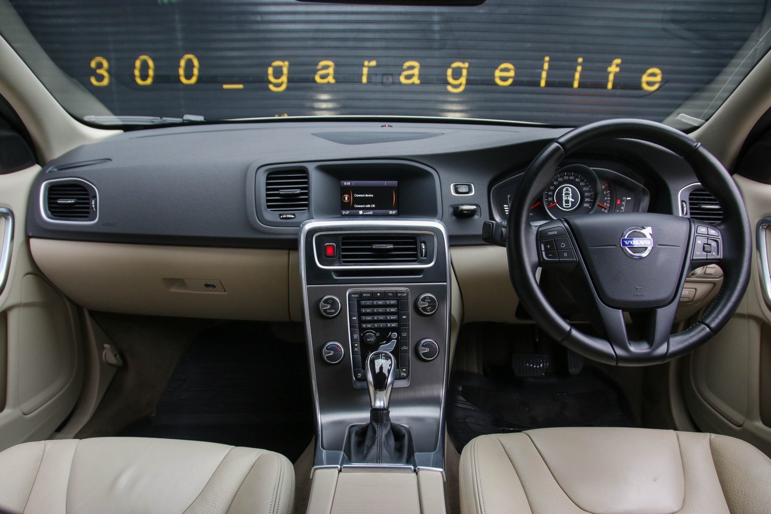 Volvo S60 ปี 2014 สีเทา (รูปที่ 10)
