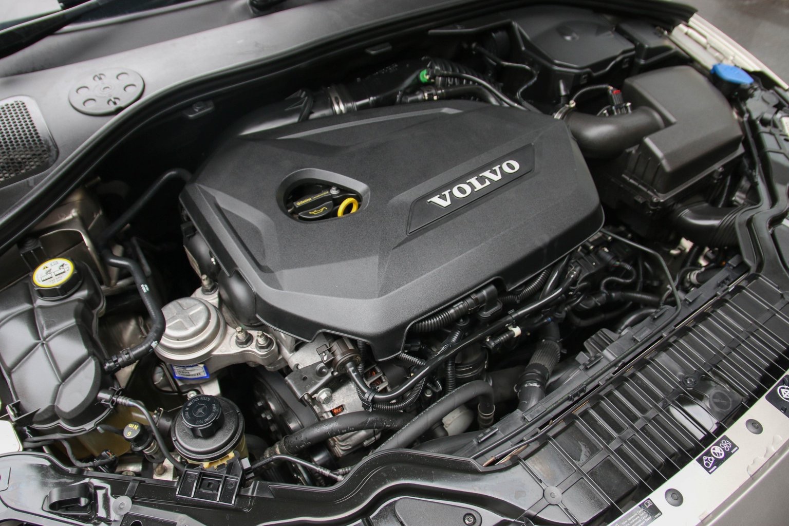 Volvo S60 ปี 2014 สีเทา (รูปที่ 15)