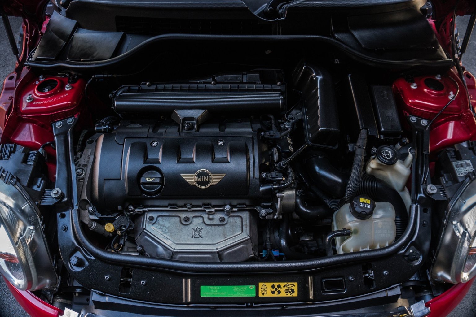 Mini Hatch (Cooper) Gen2 R56 ปี 2008 สีแดง (รูปที่ 13)