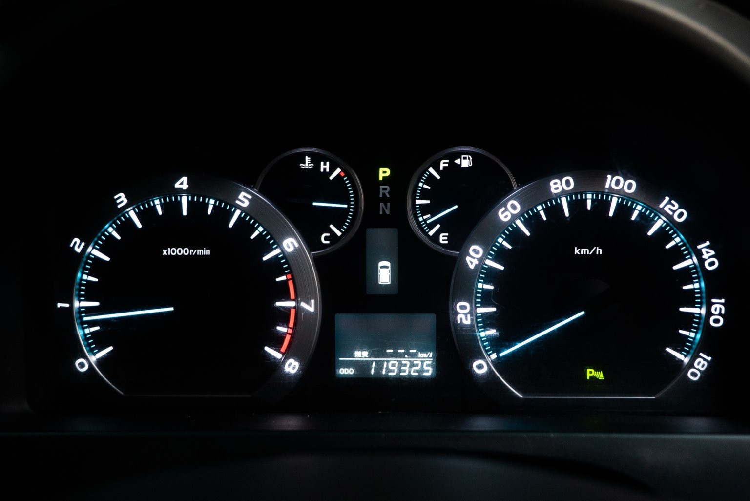 Toyota Vellfire ปี 2009 สีดำ (รูปที่ 5)